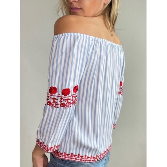 Gianni Bini Embroidered Peasant Blouse L Blue Boho Off the Shoulder Stripe Beach - Picture 3 of 9